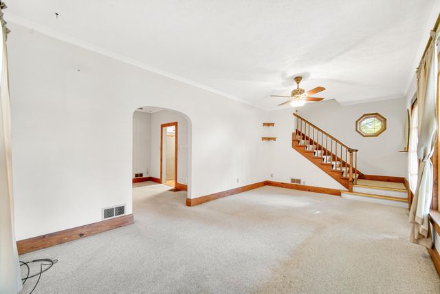 129 Kingsbury Avenue, La Porte, IN 46350