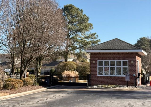 1072 Estates CT, Portsmouth, VA 23703