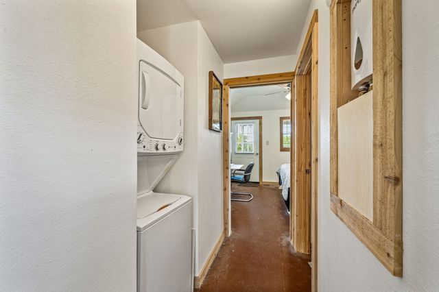 412 S Broadway Street, Meridian, TX 76665