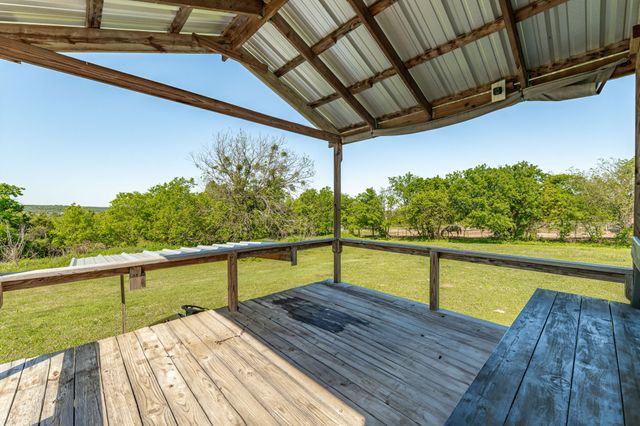 412 S Broadway Street, Meridian, TX 76665
