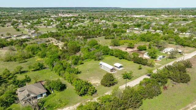 412 S Broadway Street, Meridian, TX 76665