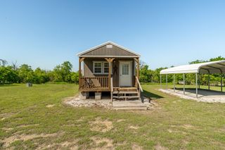 412 S Broadway Street, Meridian, TX 76665