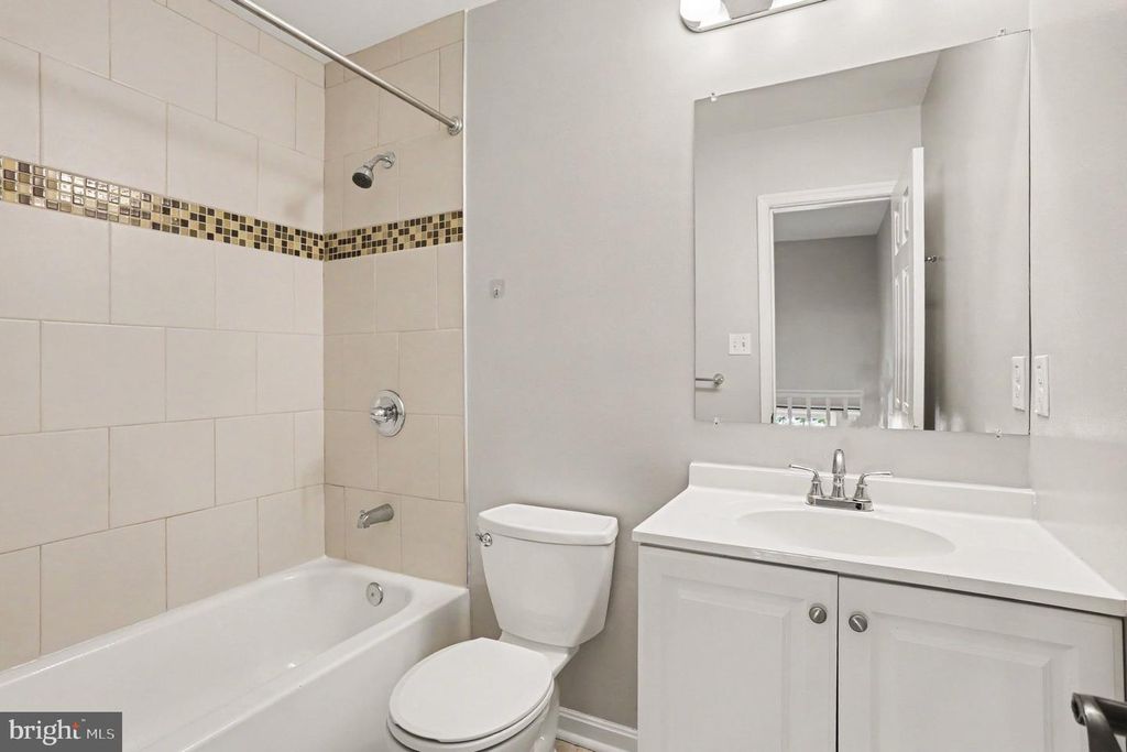 Image 21 of property listing at 1454 HARWICK CT, Crofton, MD 21114