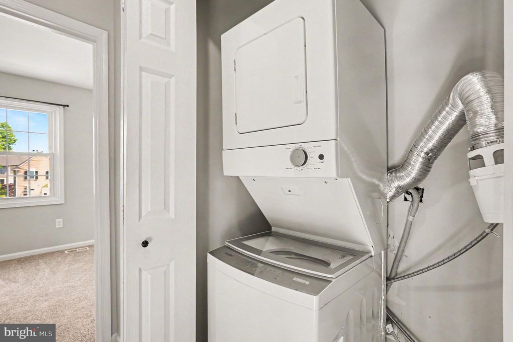 Image 22 of property listing at 1454 HARWICK CT, Crofton, MD 21114