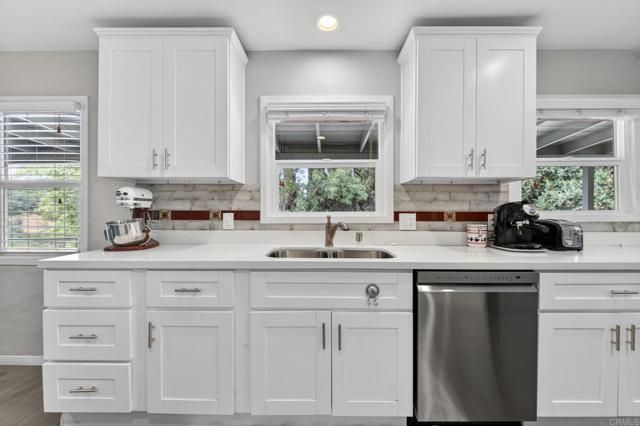 6150 Radio Drive, San Diego, CA 92114