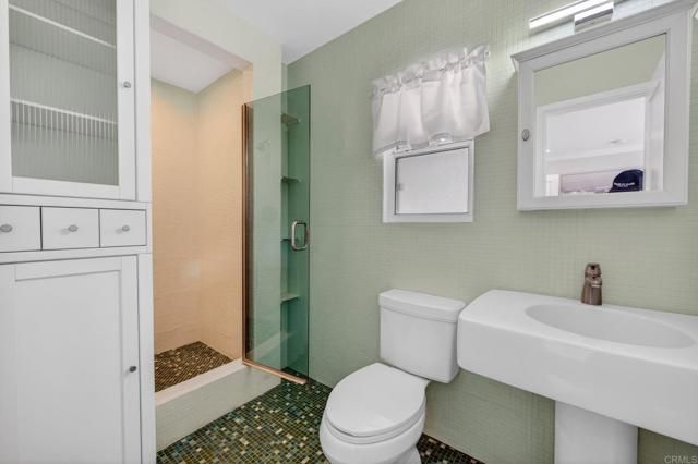 6150 Radio Drive, San Diego, CA 92114