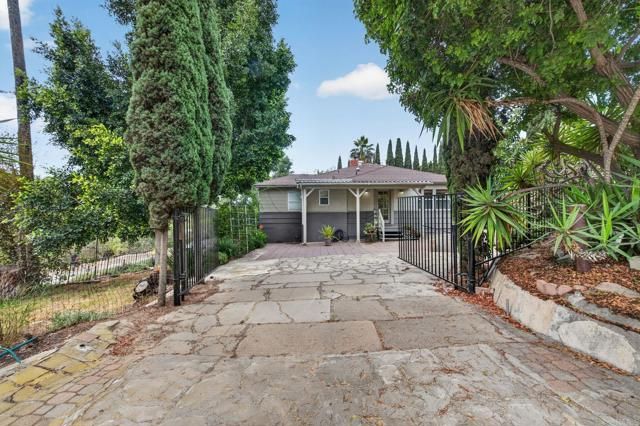 6150 Radio Drive, San Diego, CA 92114
