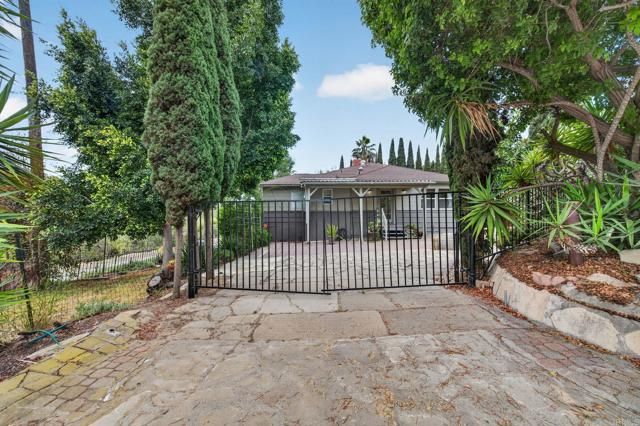 6150 Radio Drive, San Diego, CA 92114