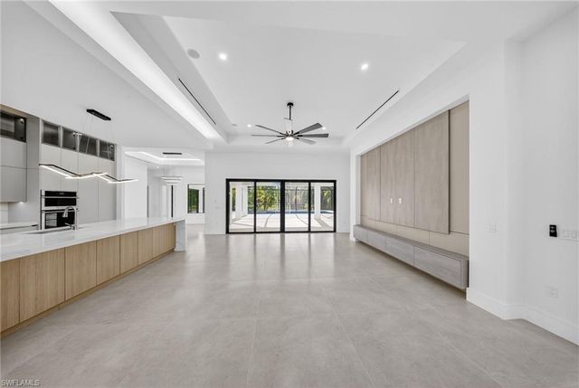 522 17th ST SW, Naples, FL 34117