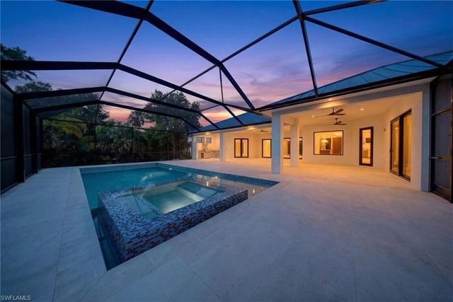 522 17th ST SW, Naples, FL 34117