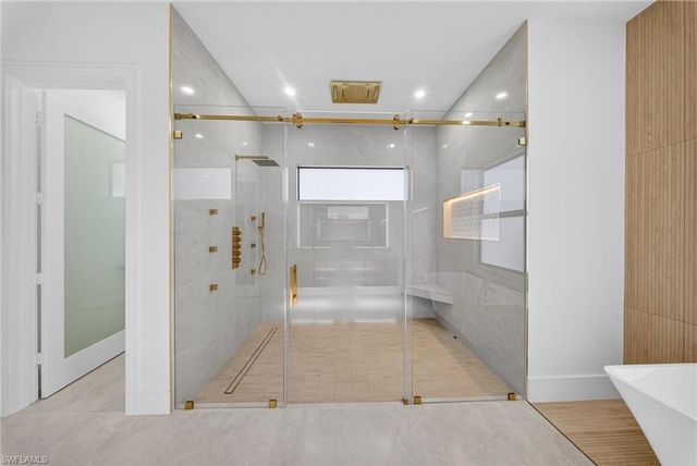 522 17th ST SW, Naples, FL 34117