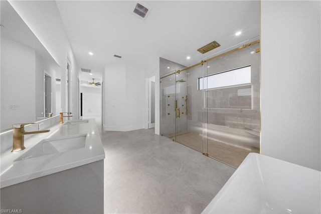 522 17th ST SW, Naples, FL 34117