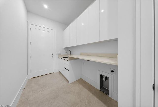 522 17th ST SW, Naples, FL 34117