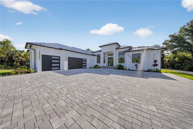 522 17th ST SW, Naples, FL 34117