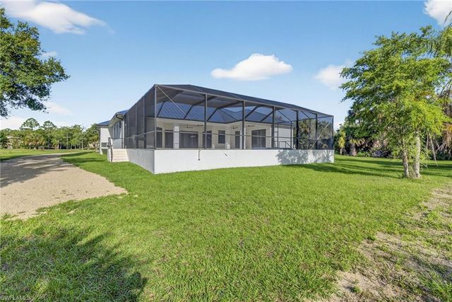 522 17th ST SW, Naples, FL 34117