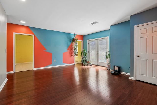 368 Rector Street 419, Perth Amboy, NJ 08862