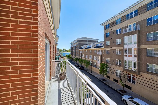 368 Rector Street 419, Perth Amboy, NJ 08862