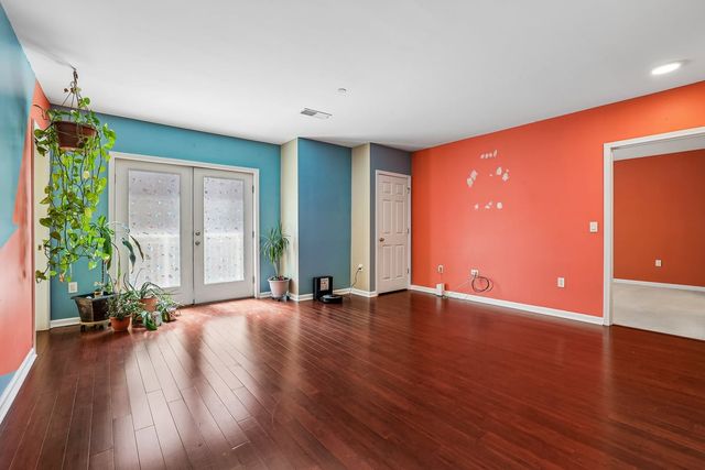 368 Rector Street 419, Perth Amboy, NJ 08862