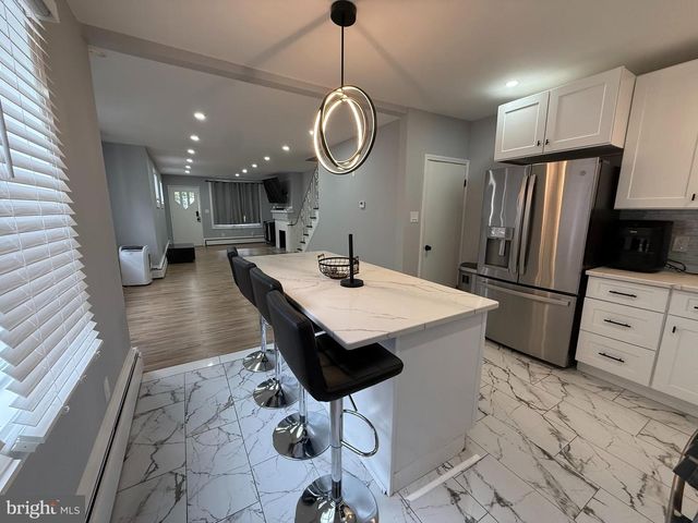 129 CLEARFIELD AVE, Trenton, NJ 08618