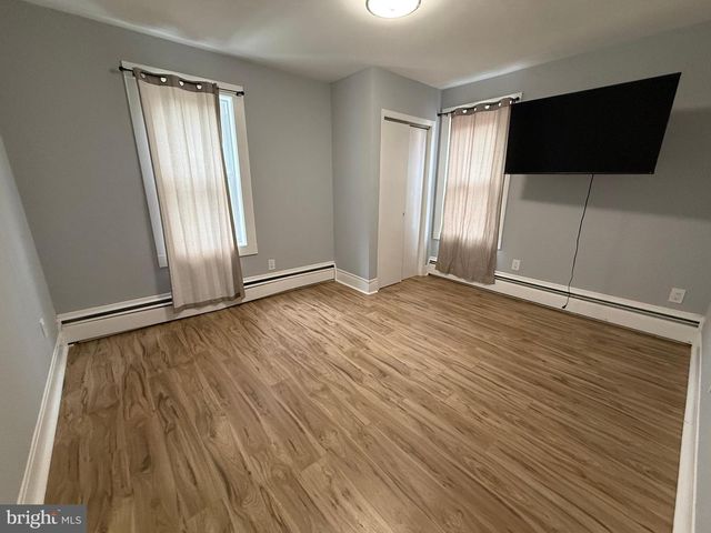 129 CLEARFIELD AVE, Trenton, NJ 08618