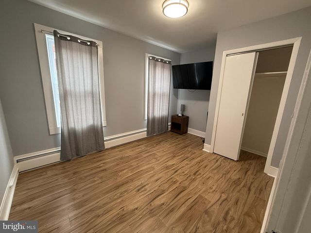 129 CLEARFIELD AVE, Trenton, NJ 08618
