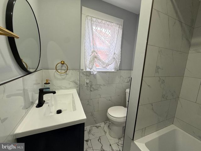 129 CLEARFIELD AVE, Trenton, NJ 08618