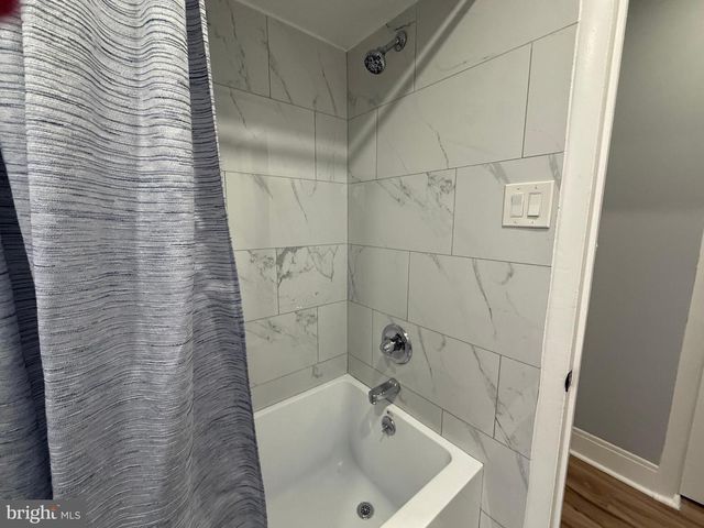 129 CLEARFIELD AVE, Trenton, NJ 08618