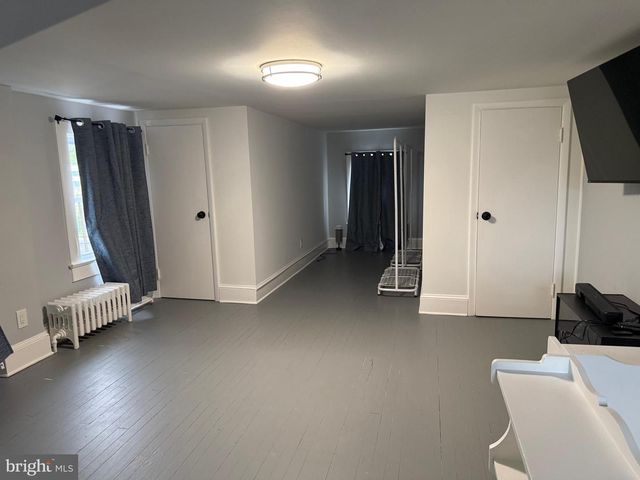 129 CLEARFIELD AVE, Trenton, NJ 08618