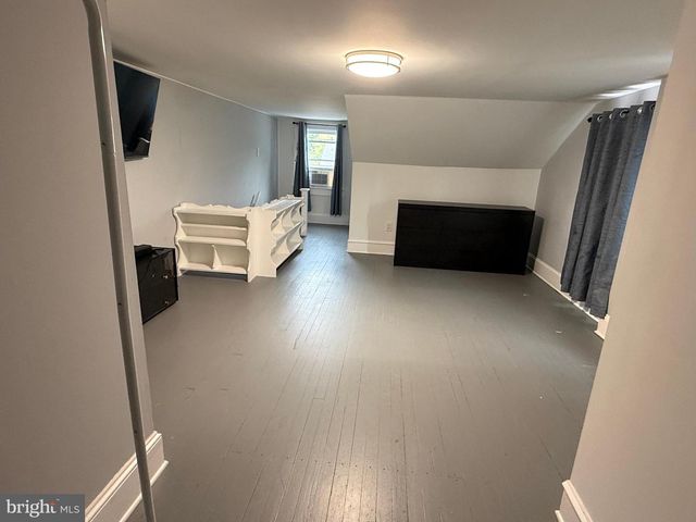 129 CLEARFIELD AVE, Trenton, NJ 08618