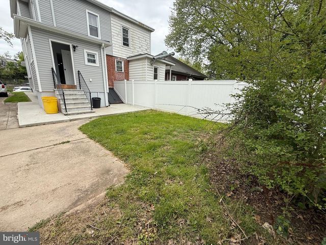 129 CLEARFIELD AVE, Trenton, NJ 08618