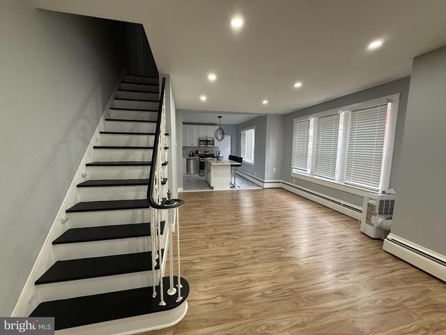 129 CLEARFIELD AVE, Trenton, NJ 08618