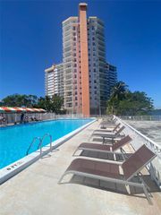 1301 NE Miami Gardens Dr 903W, Miami, FL 33179