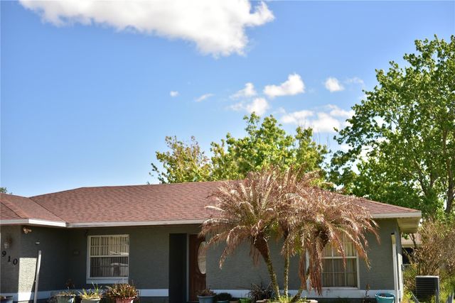 910 LOUVRE COURT, Kissimmee, FL 34759