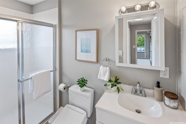 1588 St Louis Drive, Honolulu, HI 96816