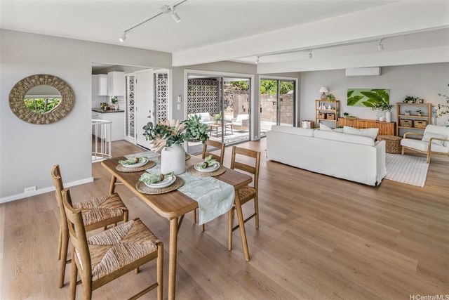 1588 St Louis Drive, Honolulu, HI 96816