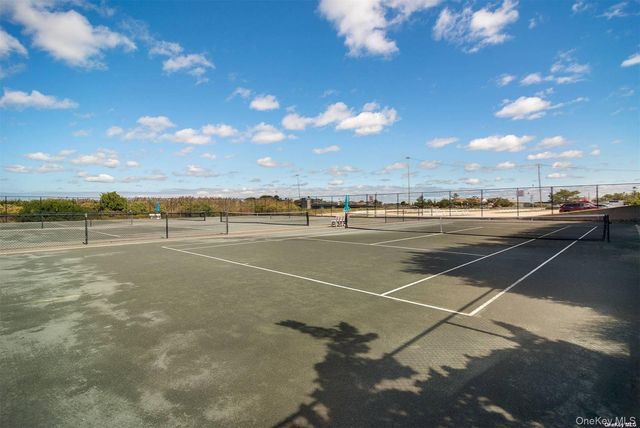 250 Dune Road 116, Westhampton Beach, NY 11978