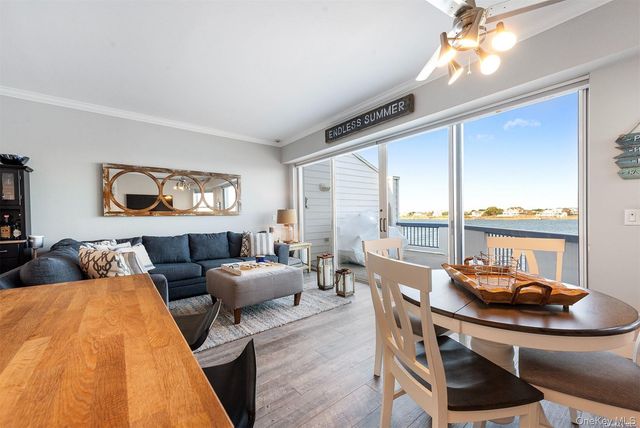 250 Dune Road 116, Westhampton Beach, NY 11978