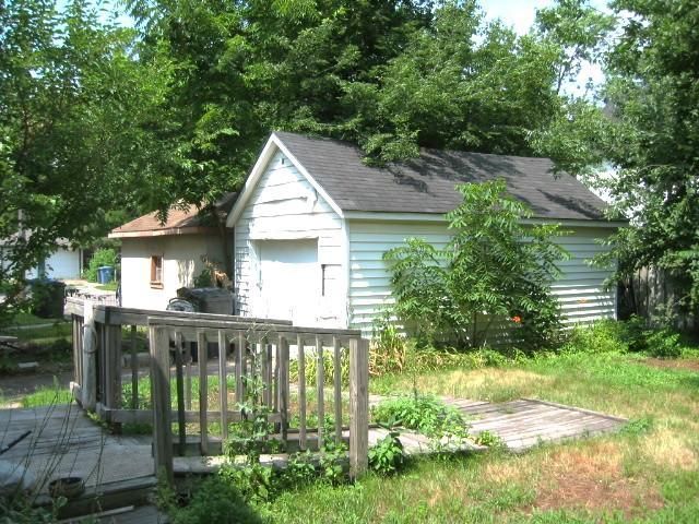907 20th Avenue NE, Minneapolis, MN 55418