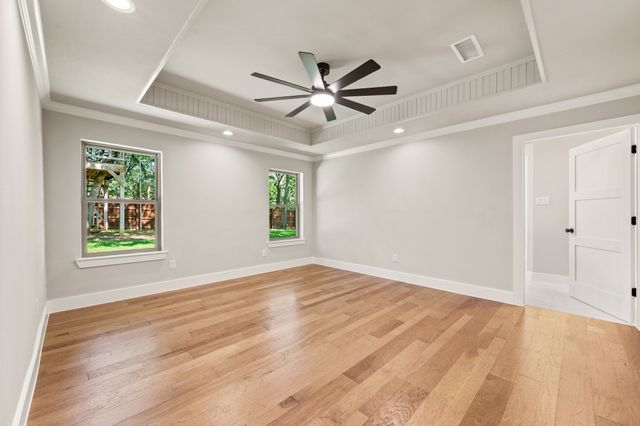 2335 Los Robles Street, Grapevine, TX 76051