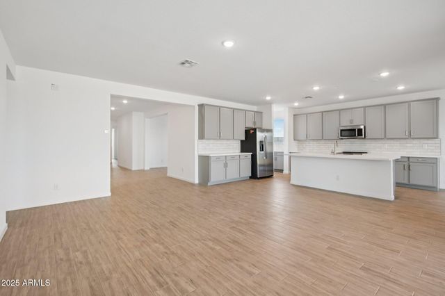 15734 W BROWN Street, Waddell, AZ 85355