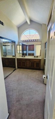 1880 Paradise Valley Court, Tracy, CA 95376