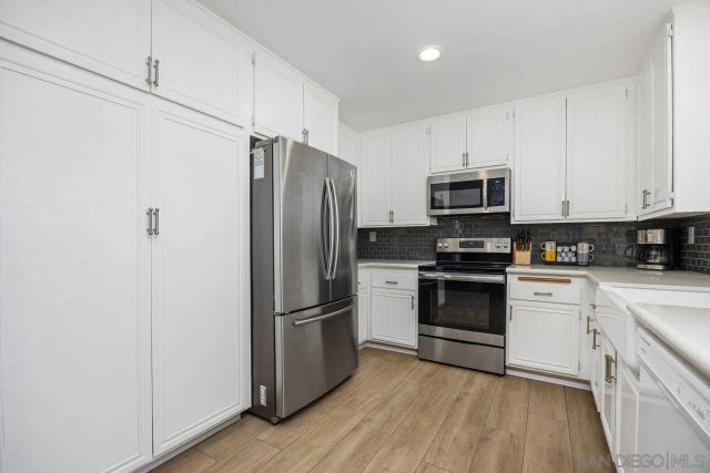 17488 Plaza Otonal, San Diego, CA 92128