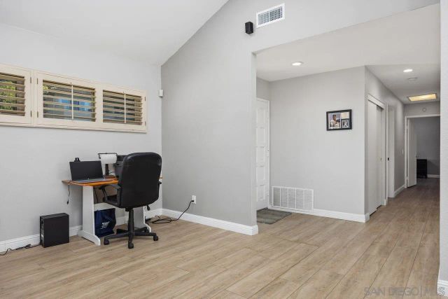 17488 Plaza Otonal, San Diego, CA 92128