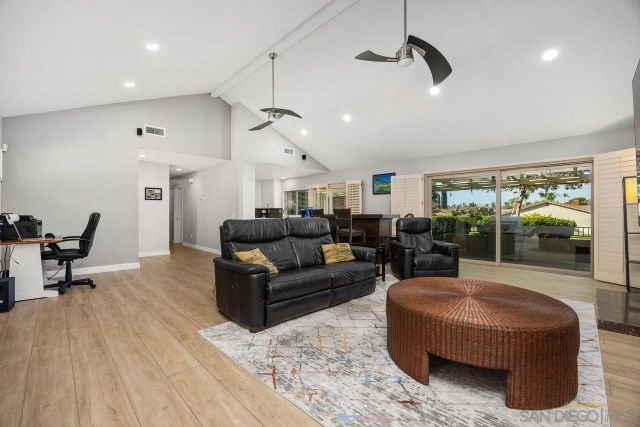 17488 Plaza Otonal, San Diego, CA 92128