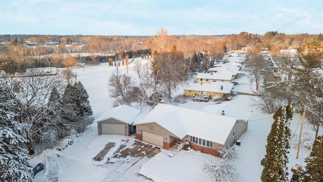 3155 Calumet DRIVE, Sheboygan, WI 53083