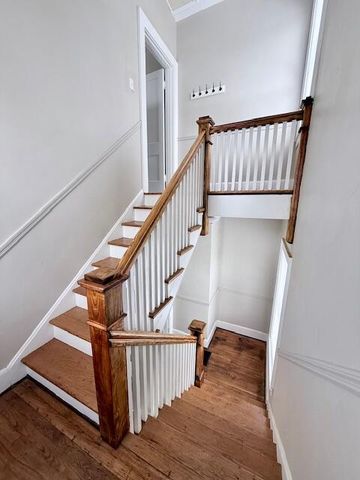 1102 Tates Creek Road, Lexington, KY 40502