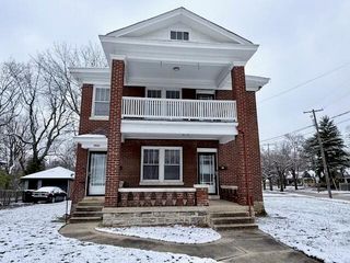 1102 Tates Creek Road, Lexington, KY 40502