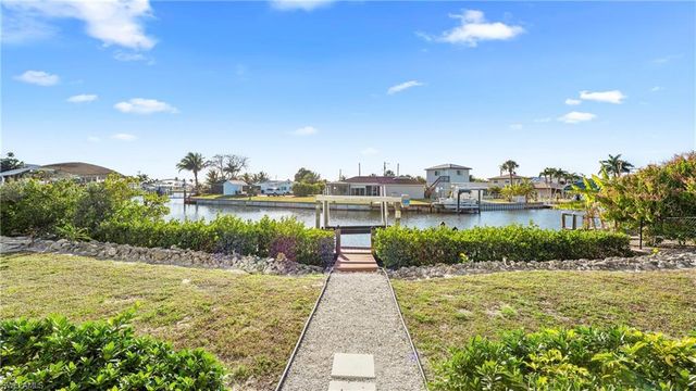 3387 Stabile RD, St. James City, FL 33956