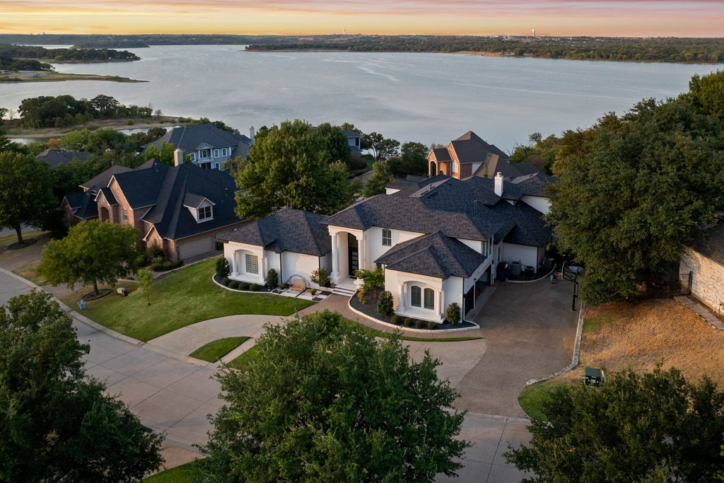 3102 Forest Shores Lane, Highland Village, TX 75077 — photo 2