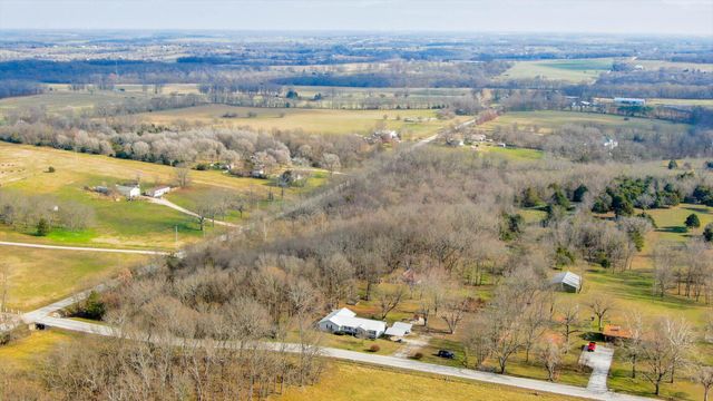 2652 S Farm Road 51, Republic, MO 65738